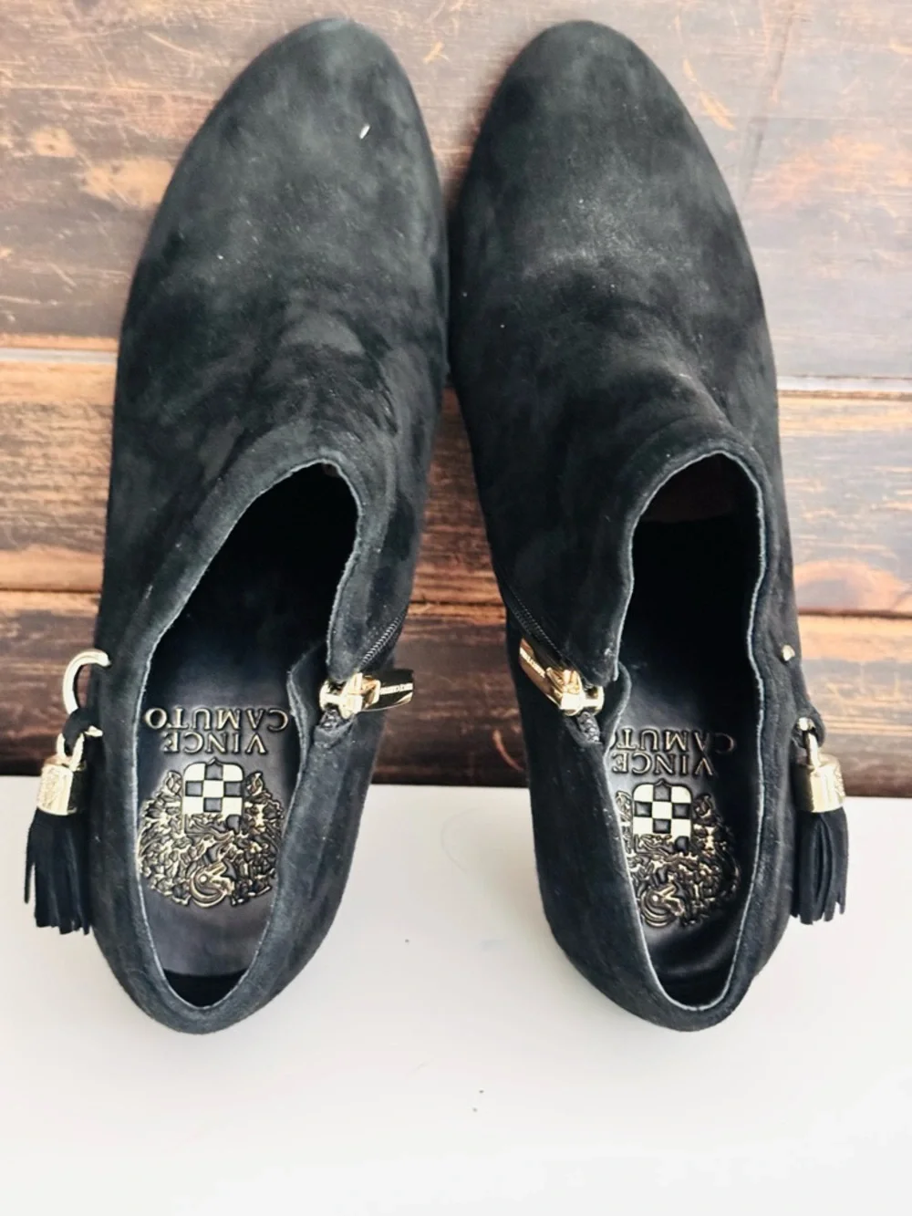 Vince Camuto Indie Sleeze Dark Coquette Black Suede Tassel Ankle Booties, Sz 6.5
